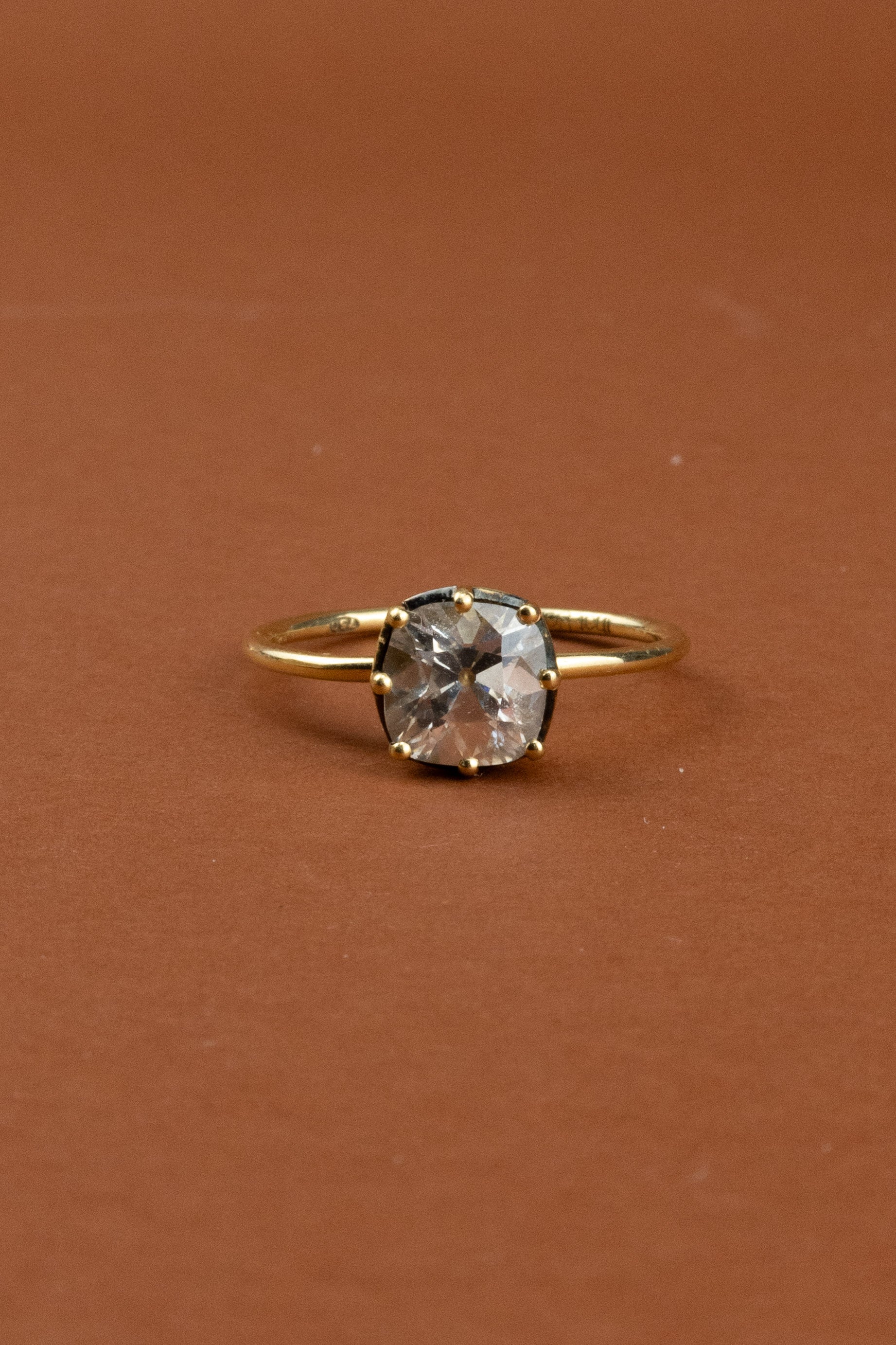 18ct Yellow Gold Cut Down Collet 1.1ct Cushion Cut Diamond Ring