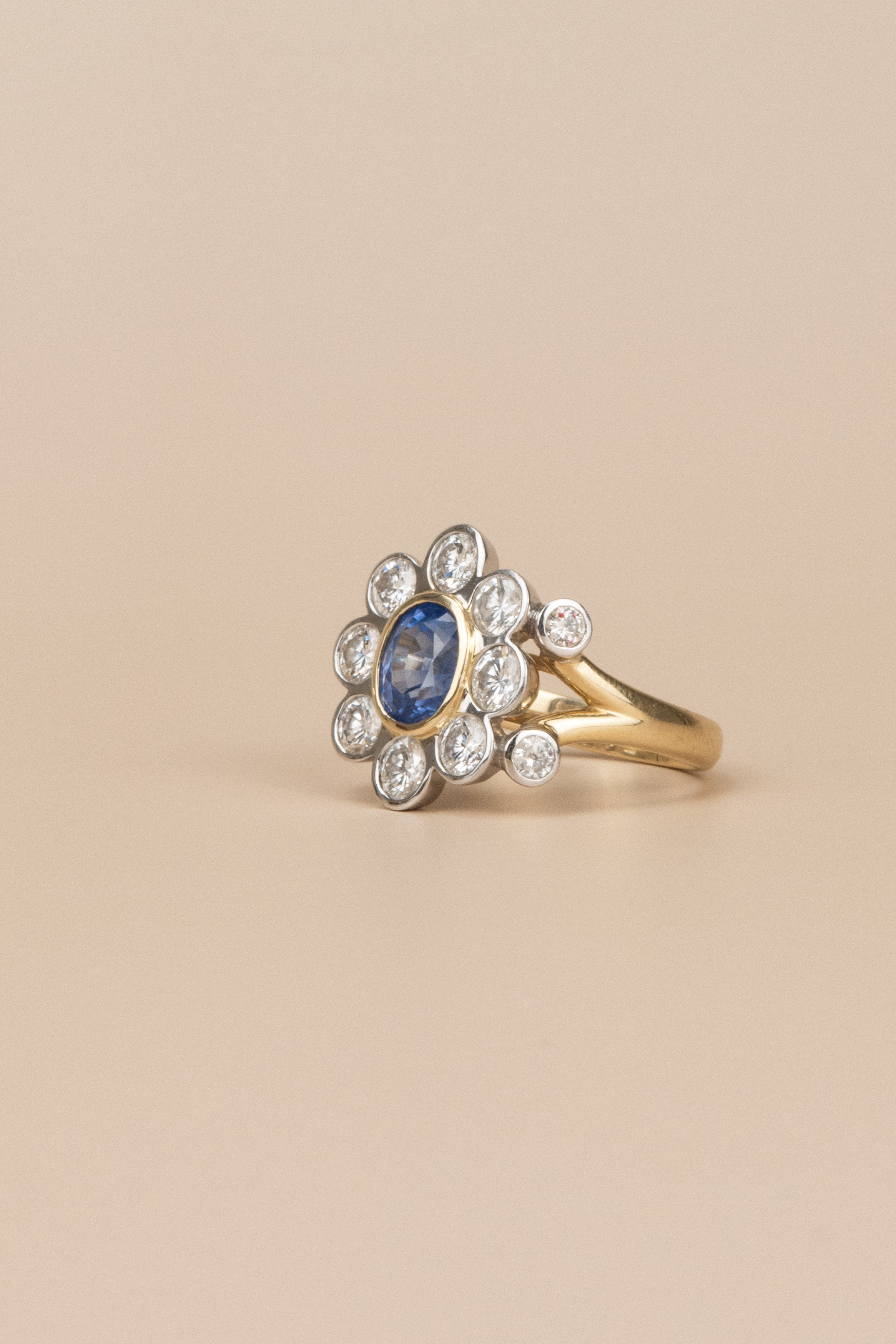 14ct Yellow Gold Sapphire & Diamond Ring
