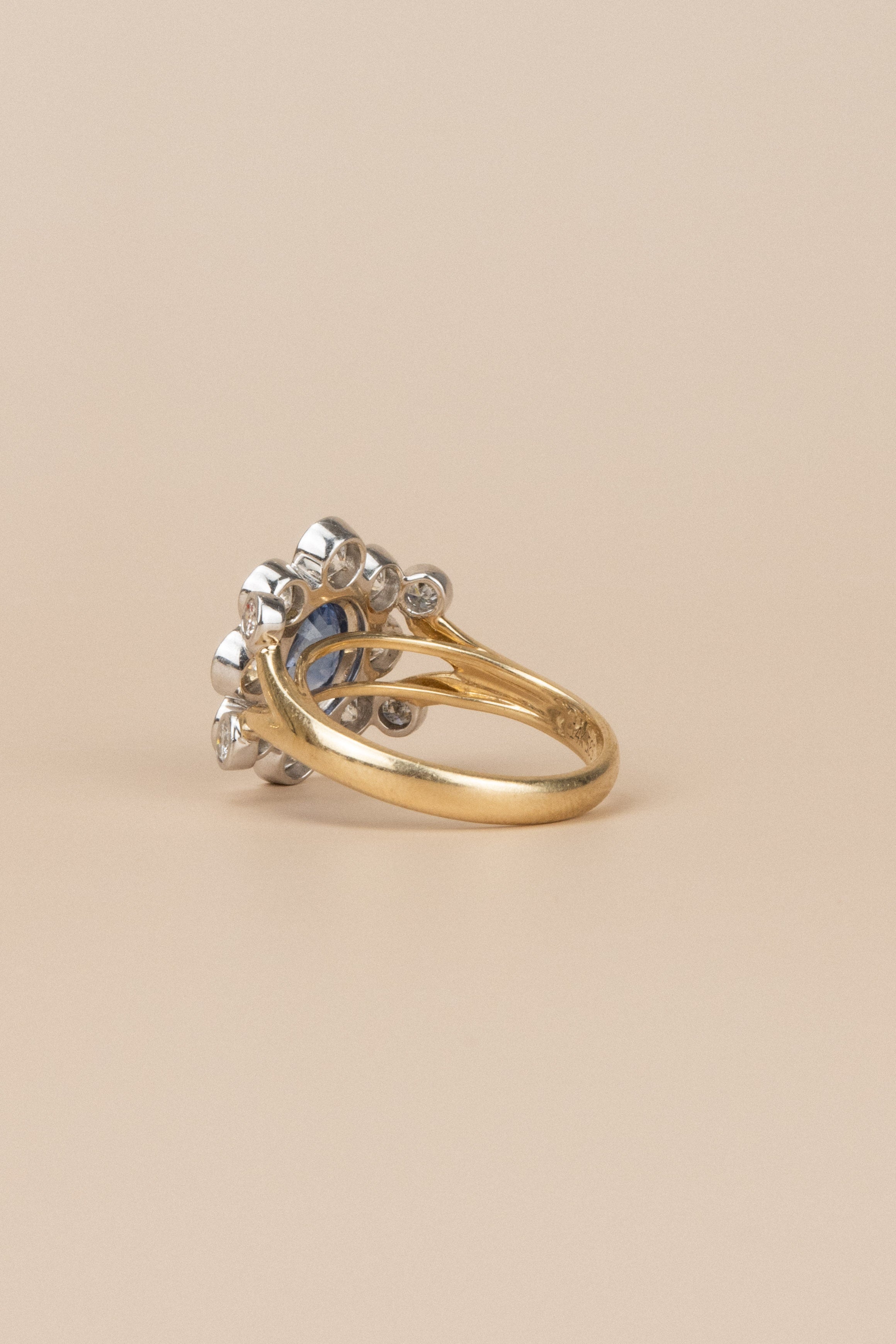 14ct Yellow Gold Sapphire & Diamond Ring