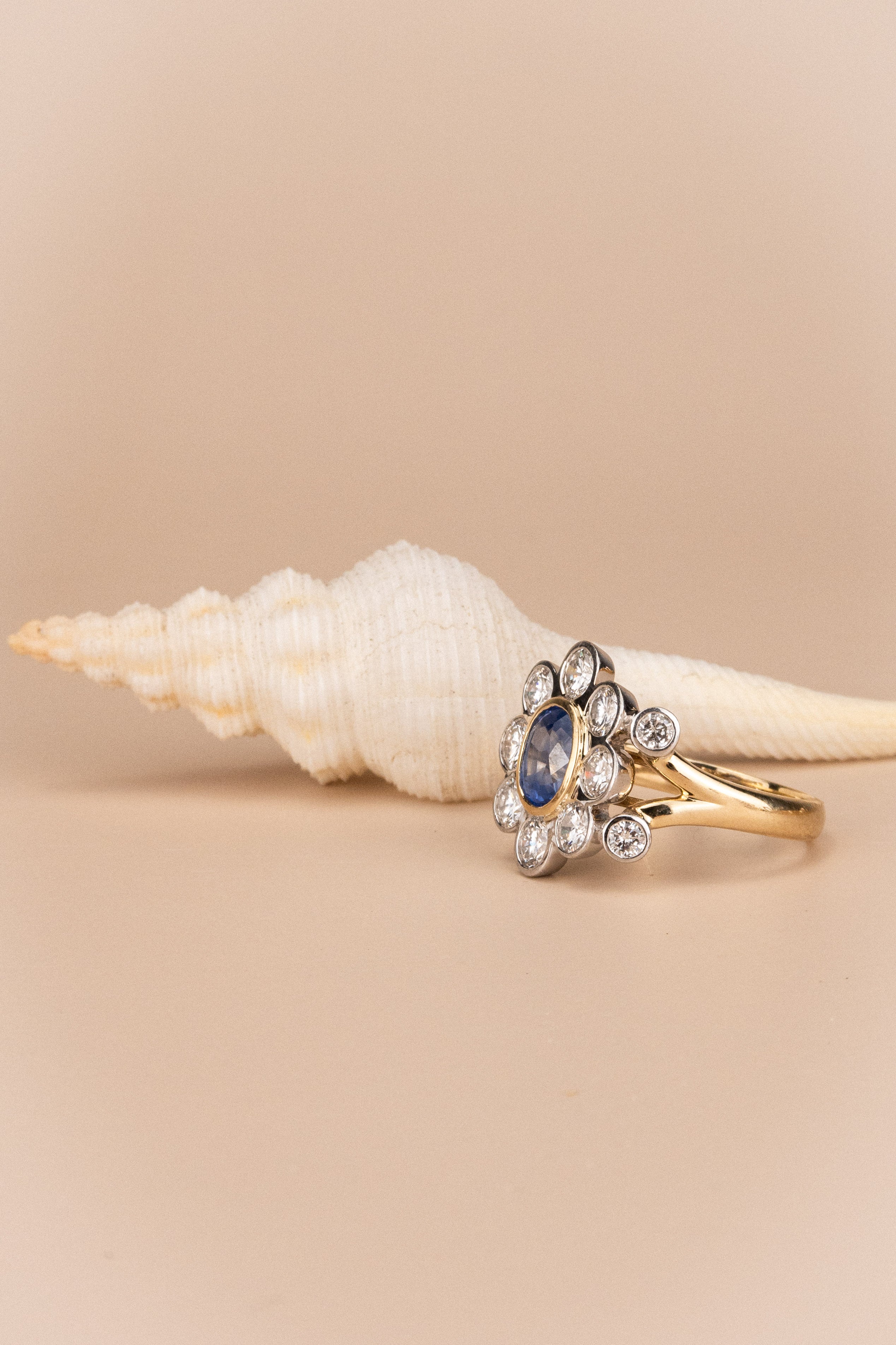 14ct Yellow Gold Sapphire & Diamond Ring