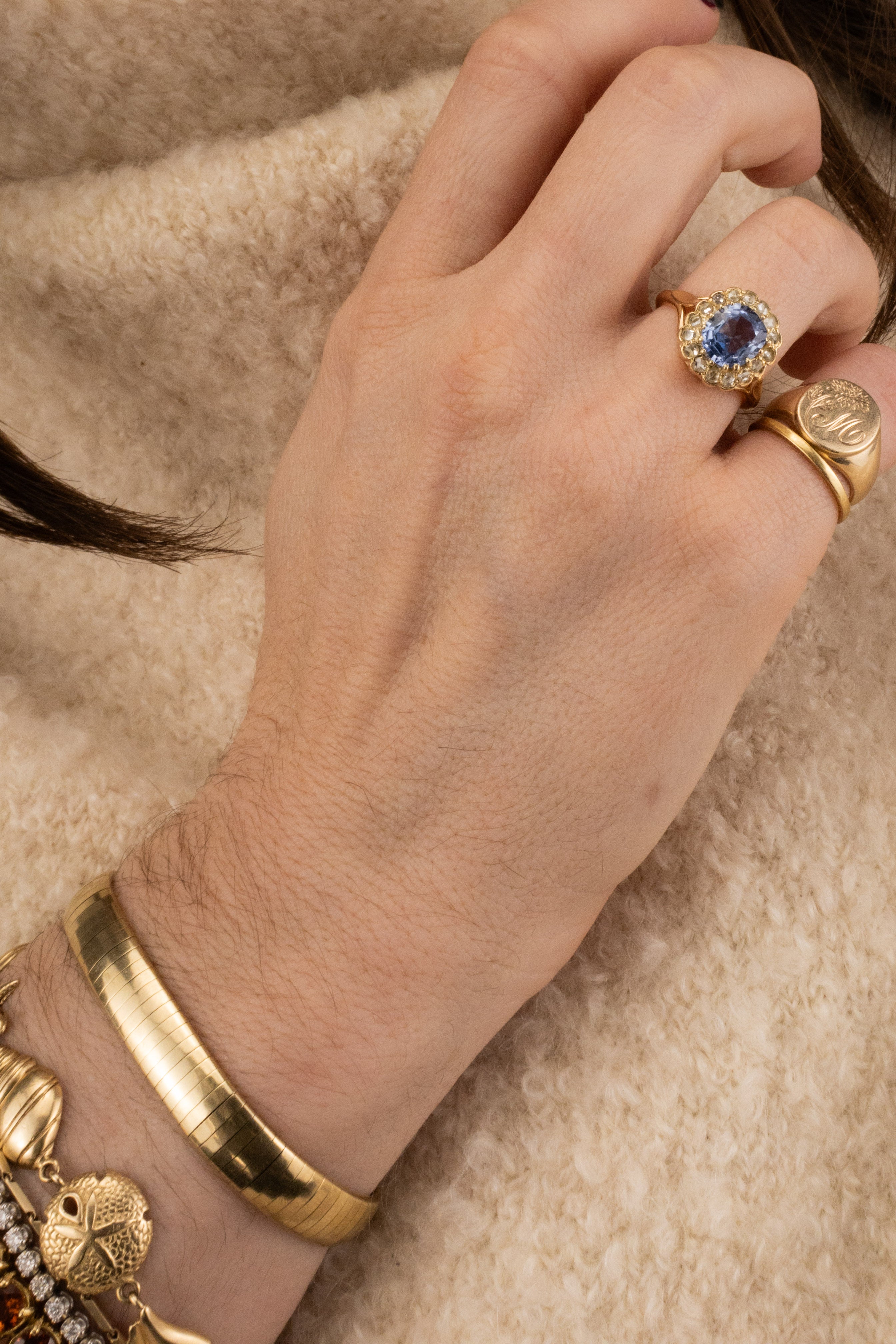18ct Yellow Gold Sapphire and Diamond Ring
