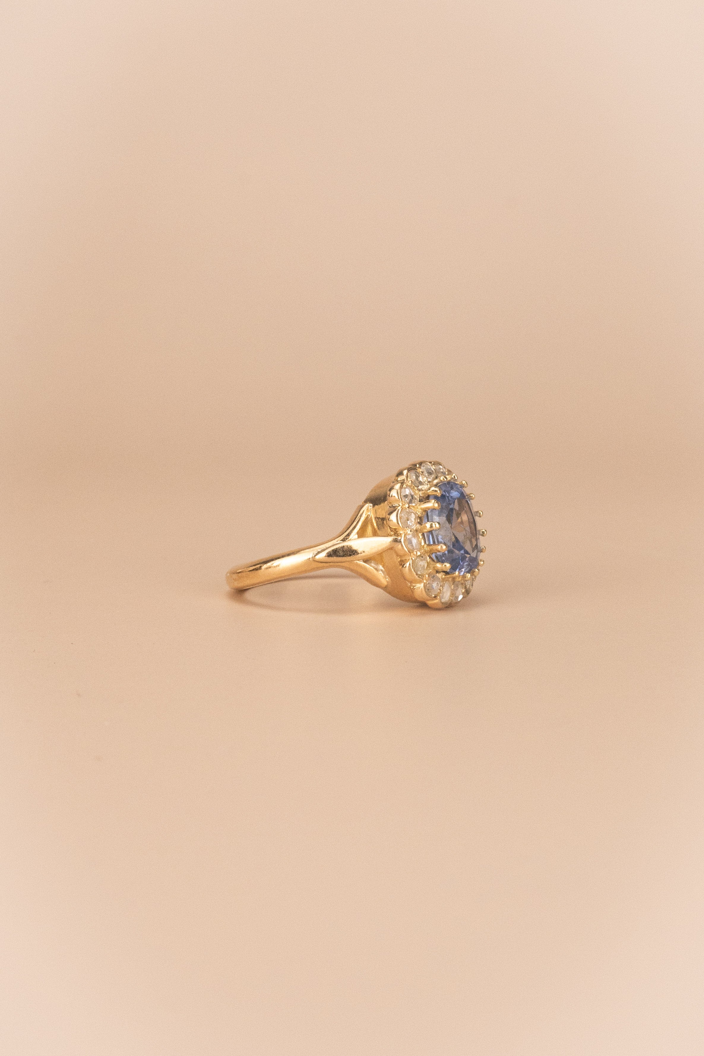 18ct Yellow Gold Sapphire and Diamond Ring