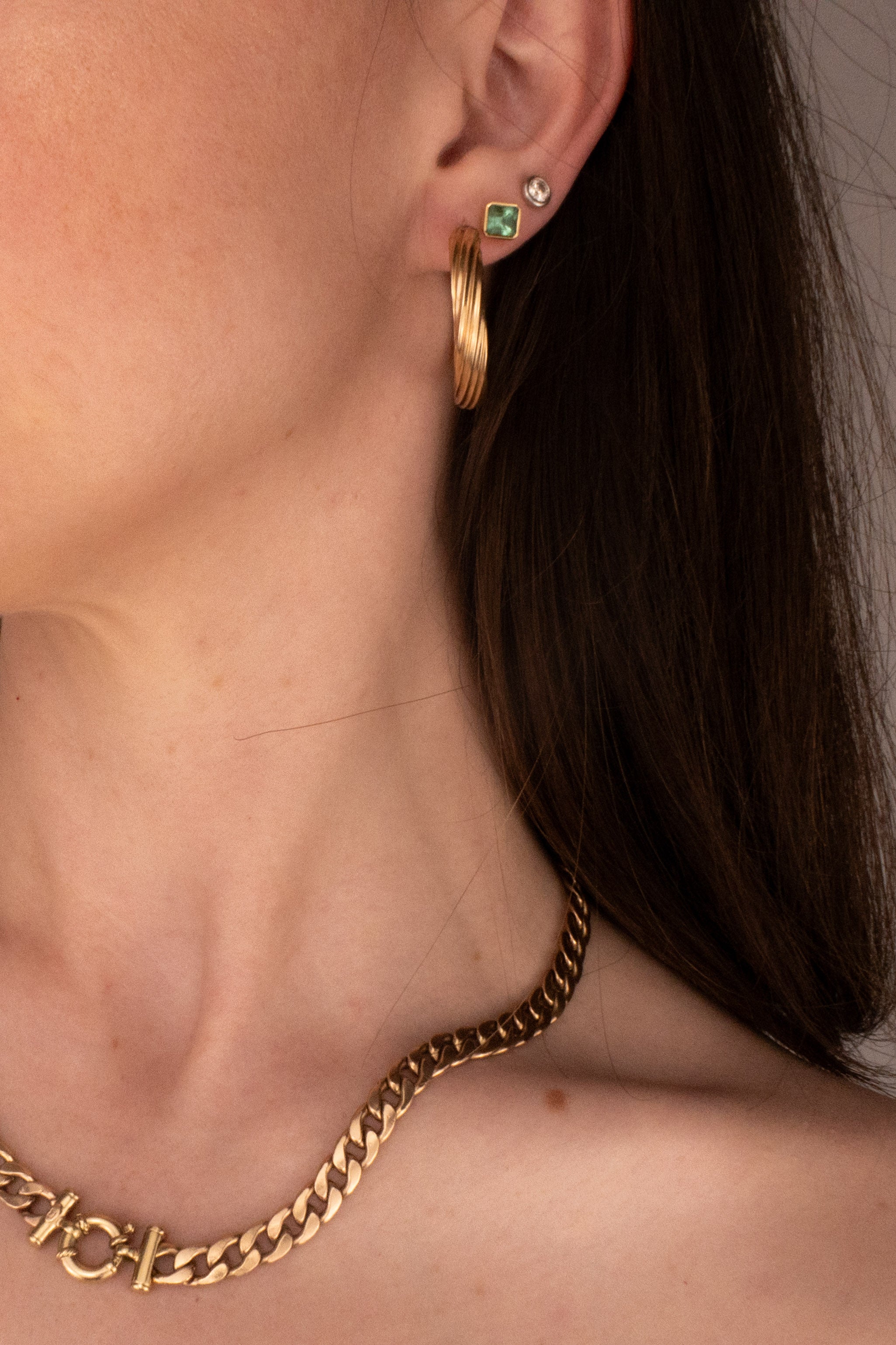18ct Yellow Gold Emerald Earrings