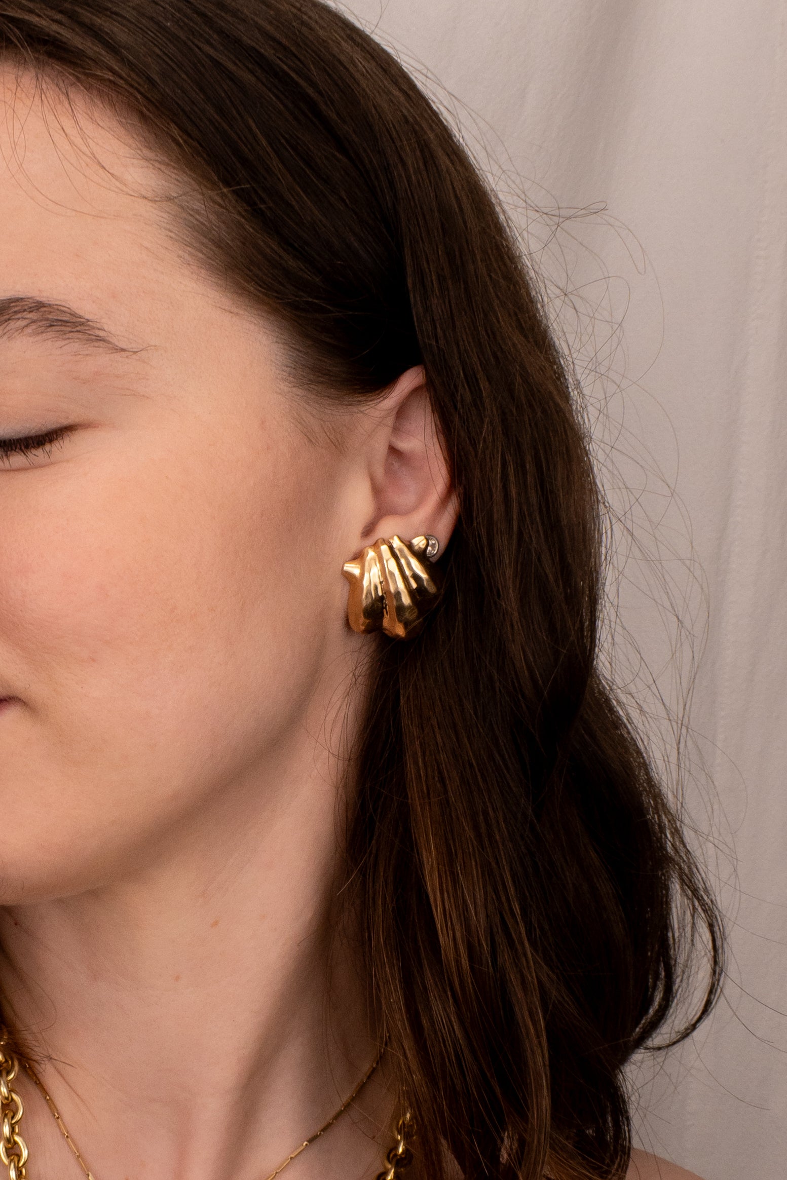 14ct Yellow Gold Hammered Shell Earrings