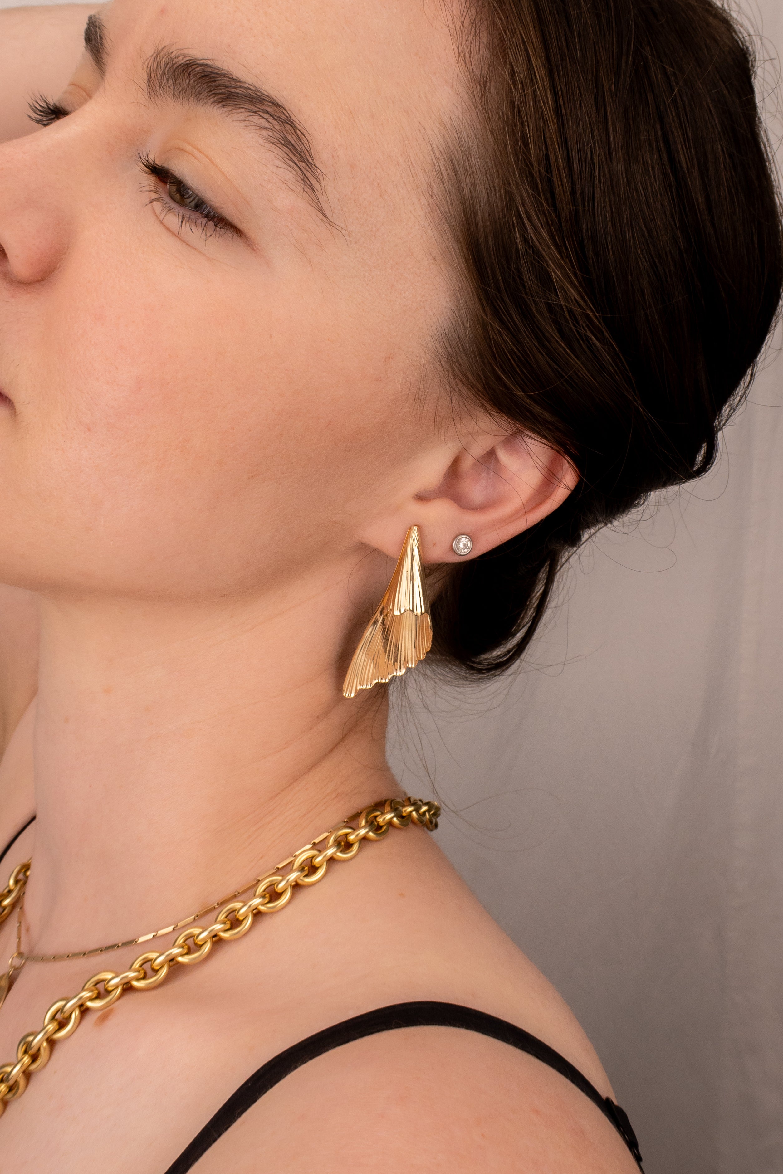 14ct Yellow Gold Scalloped Edge Earrings