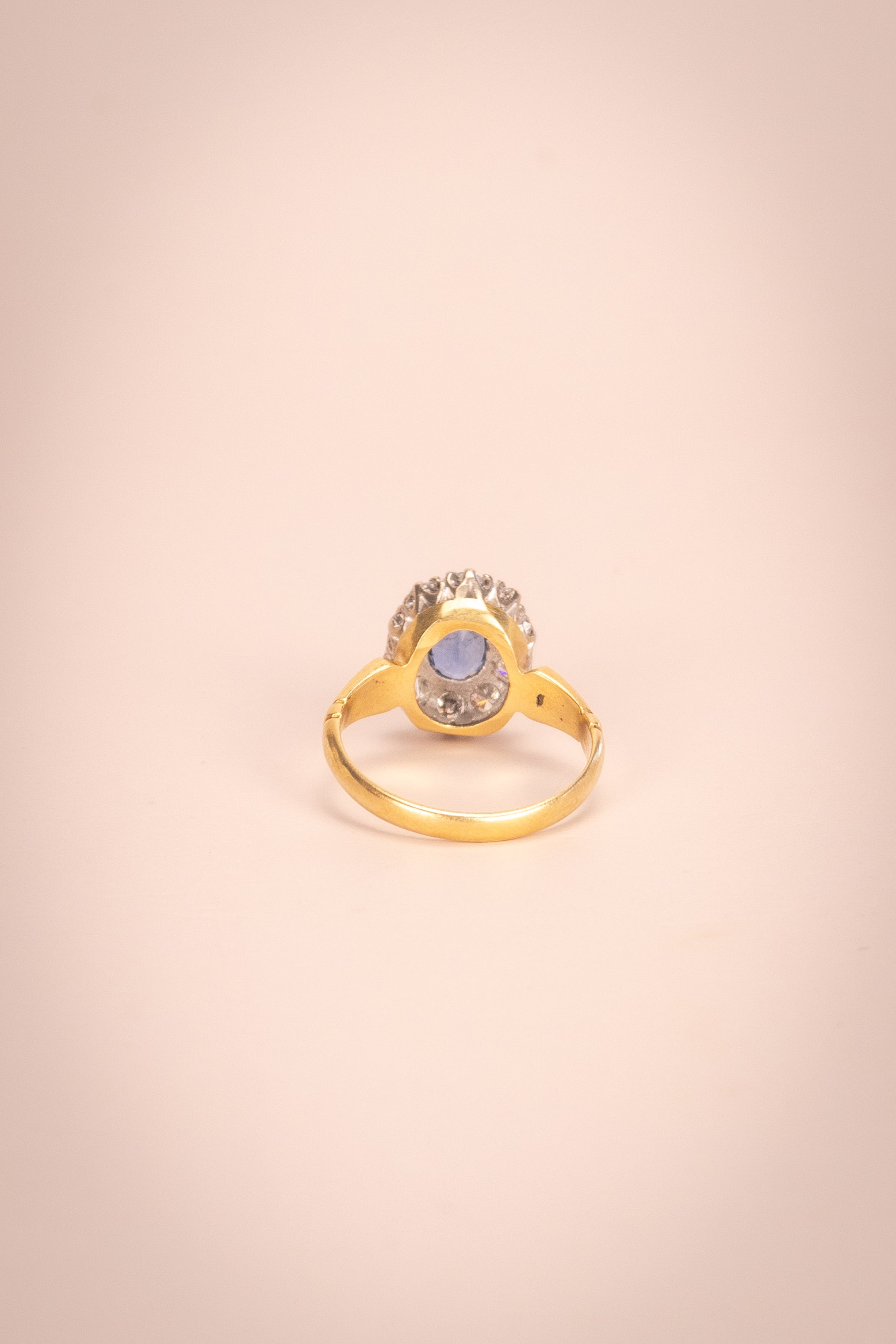 18ct Yellow Gold Sapphire & Diamond Ring