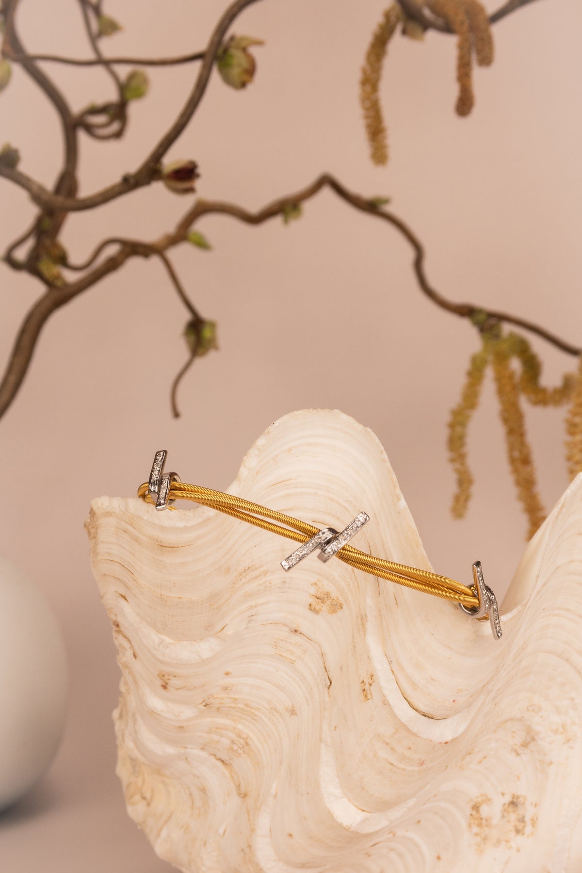18ct Yellow Gold Flexible Barbed Wire Bracelet