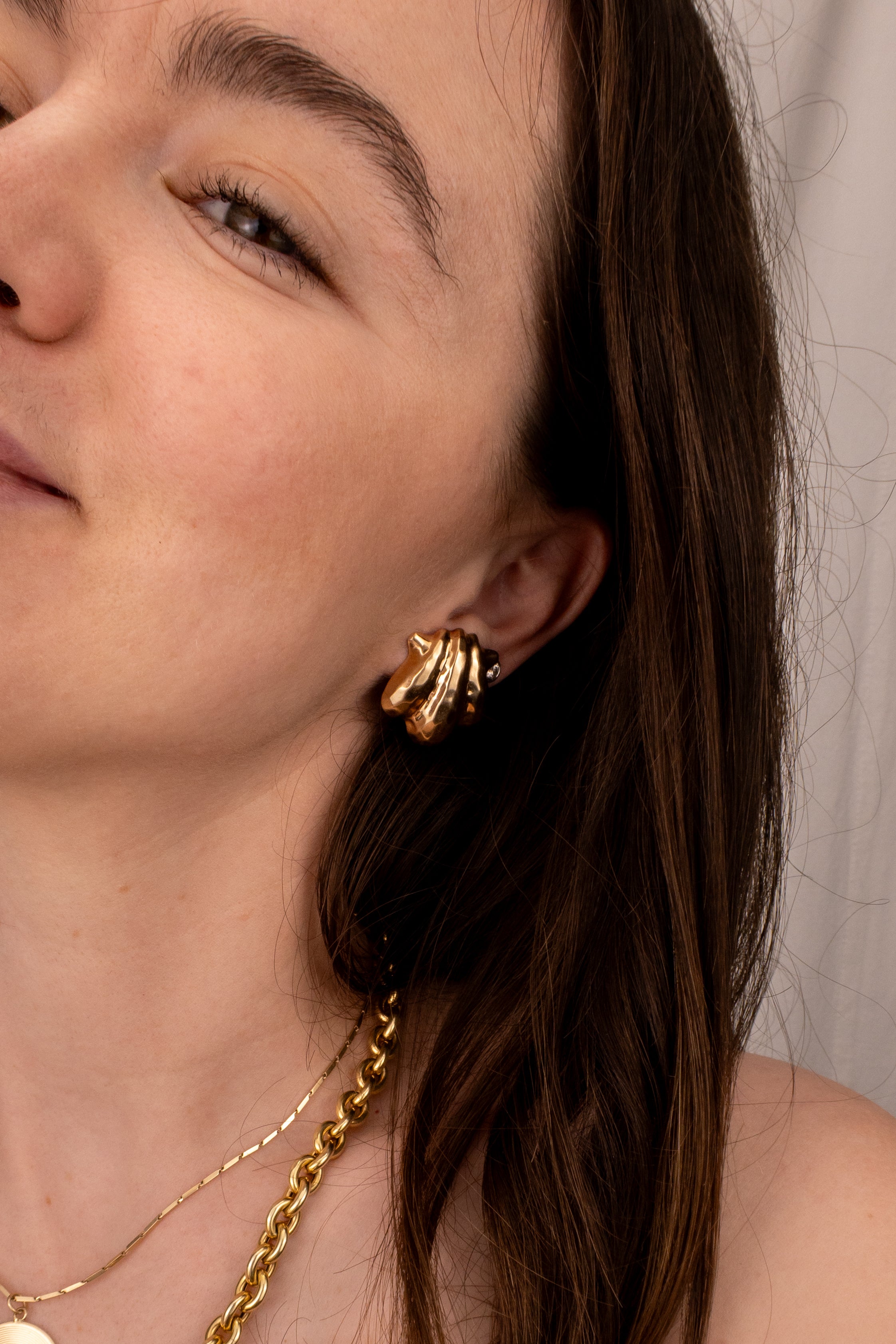 14ct Yellow Gold Hammered Shell Earrings