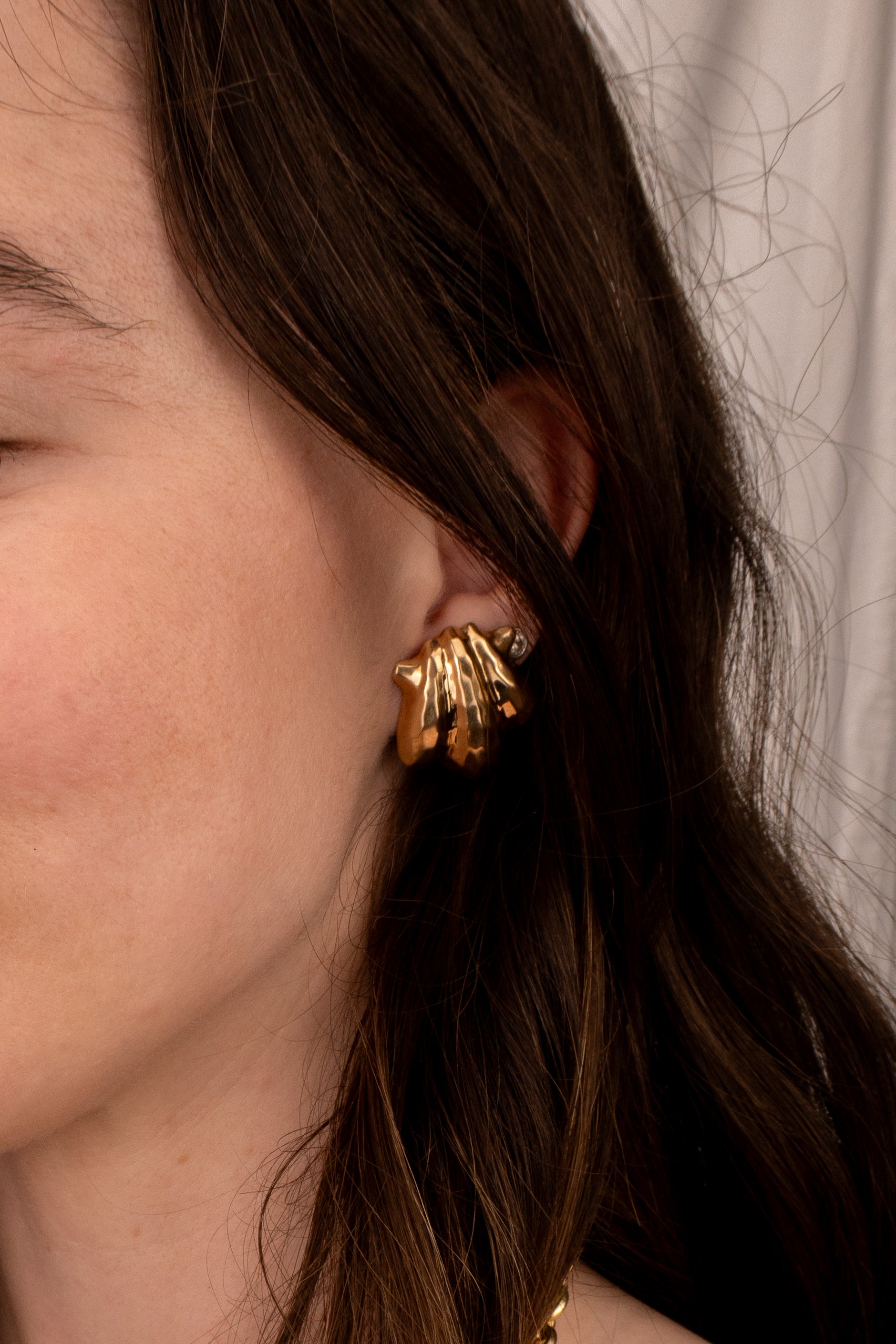 14ct Yellow Gold Hammered Shell Earrings