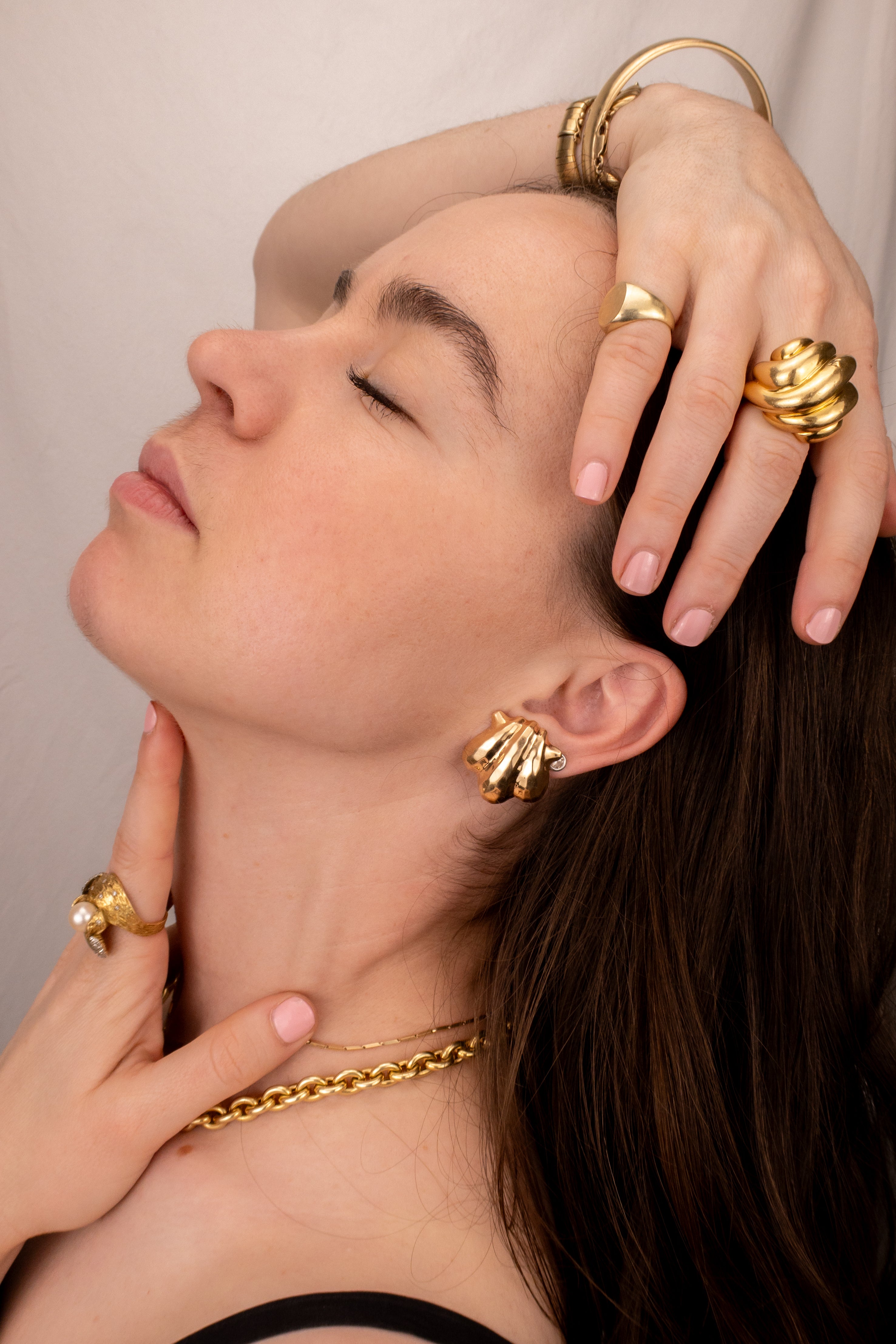 14ct Yellow Gold Hammered Shell Earrings