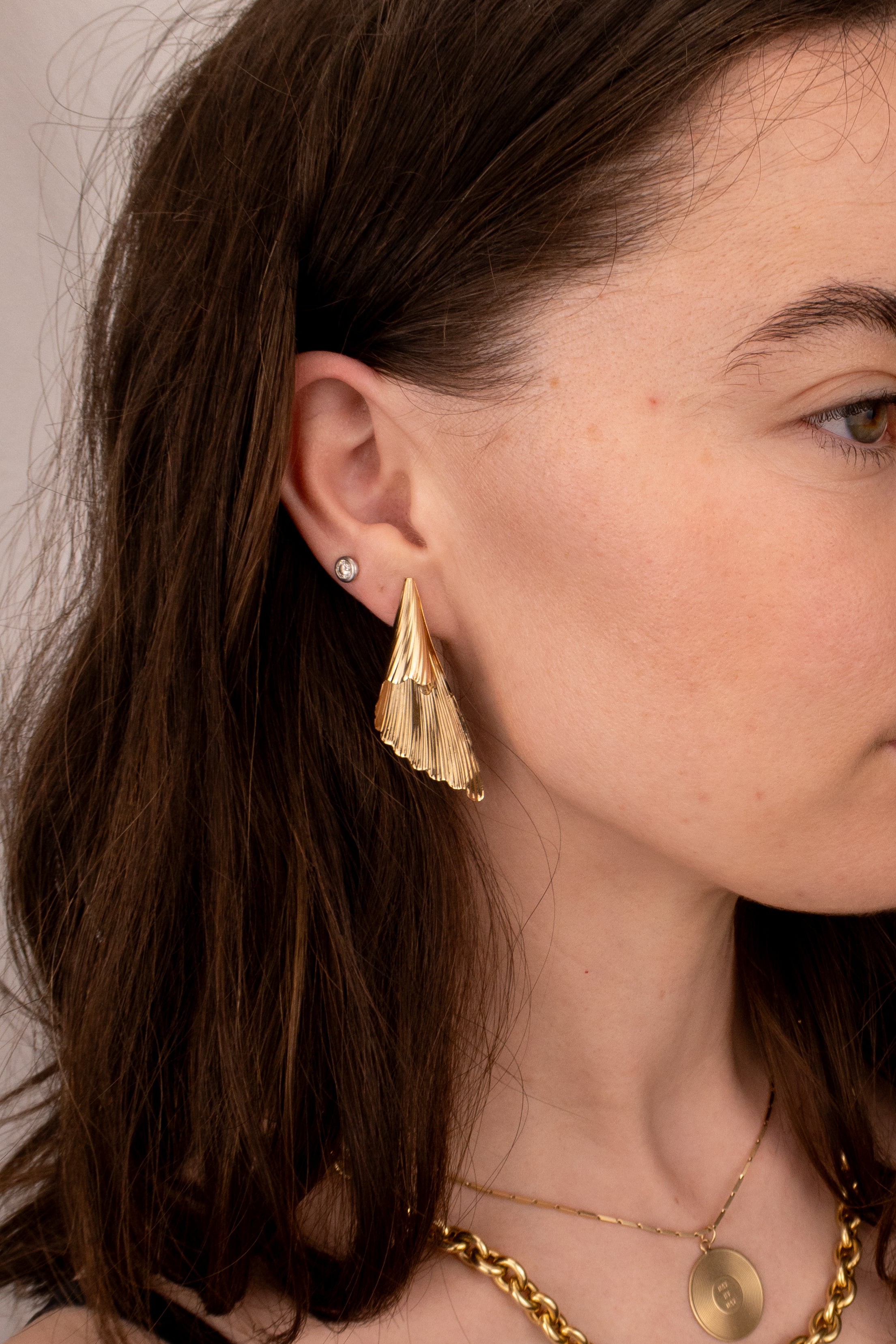 14ct Yellow Gold Scalloped Edge Earrings