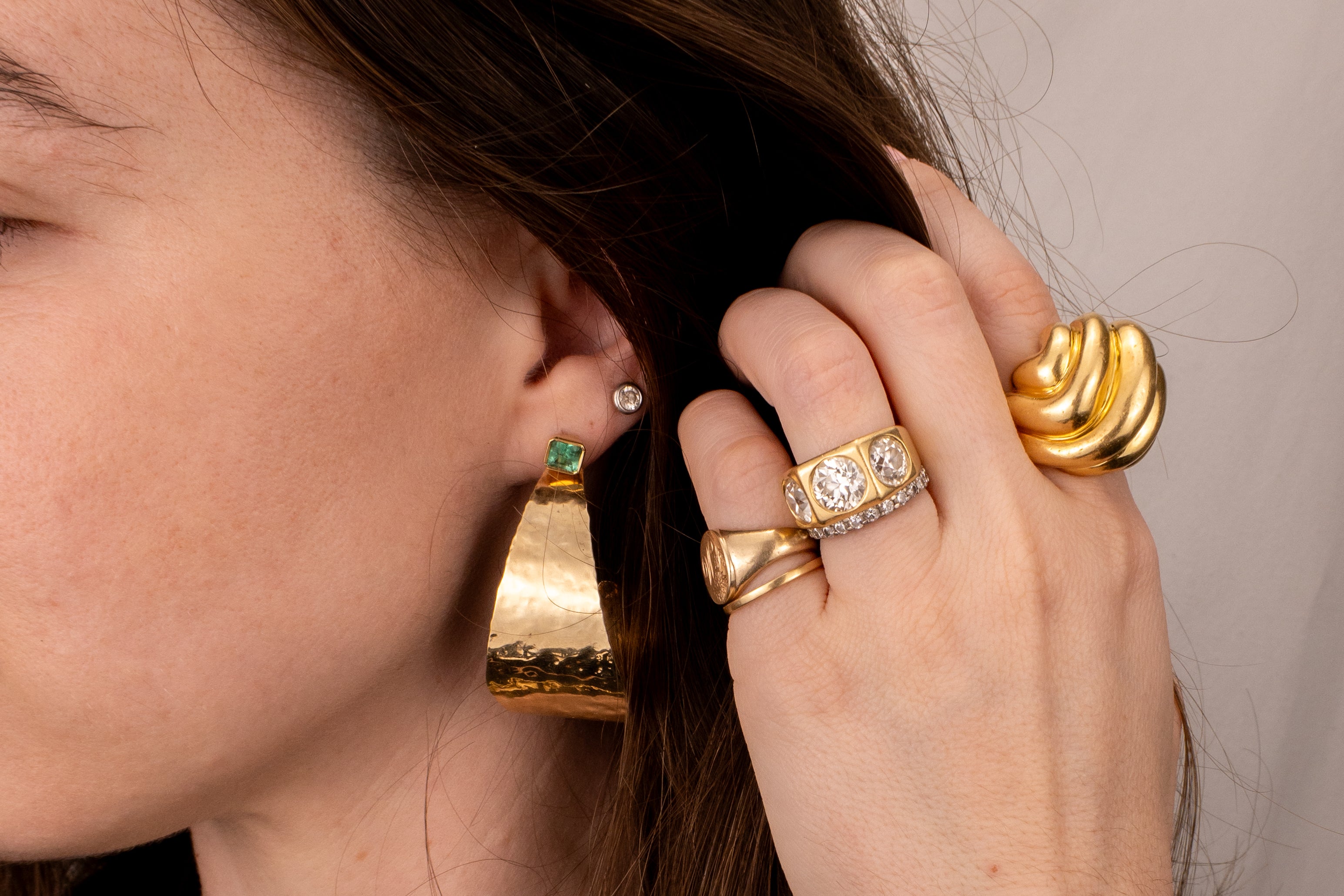 18ct Yellow Gold Wave Bombe Ring