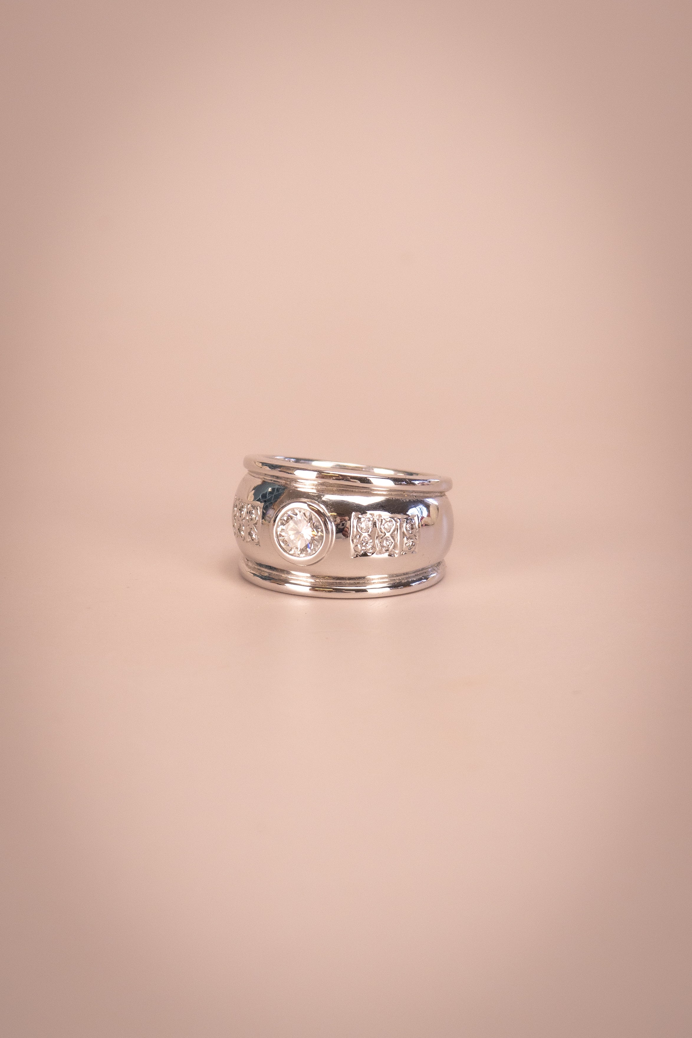 18ct White Gold Diamond Ring