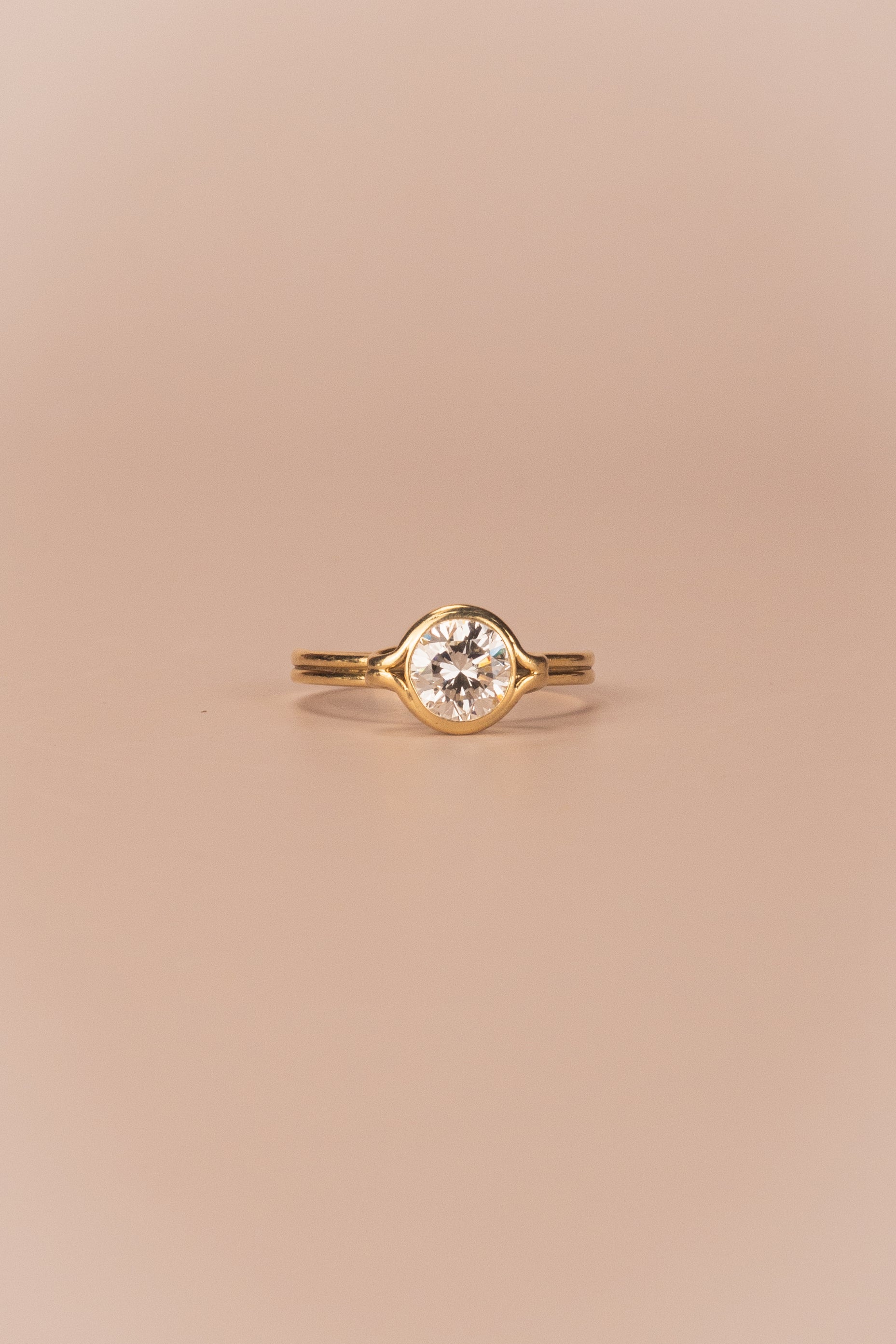18ct Yellow Gold Diamond Infinity Ring